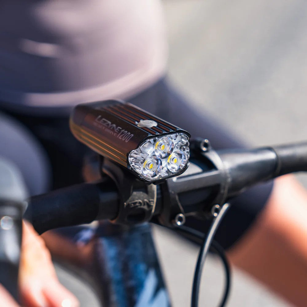 Lezyne React Drive 1200 Ajovalo